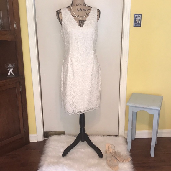 Ann Taylor Dresses & Skirts - Ann Taylor lace dress
